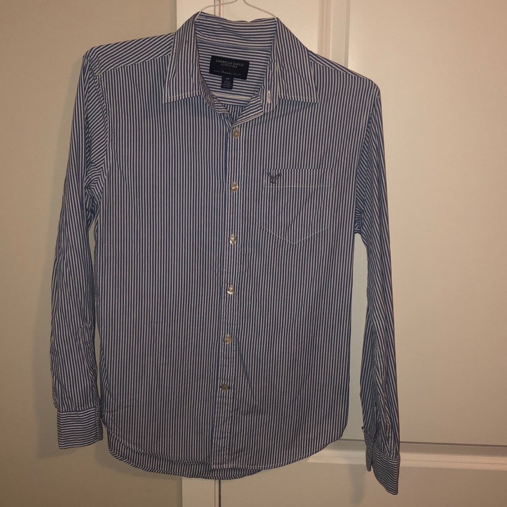 American eagle button down